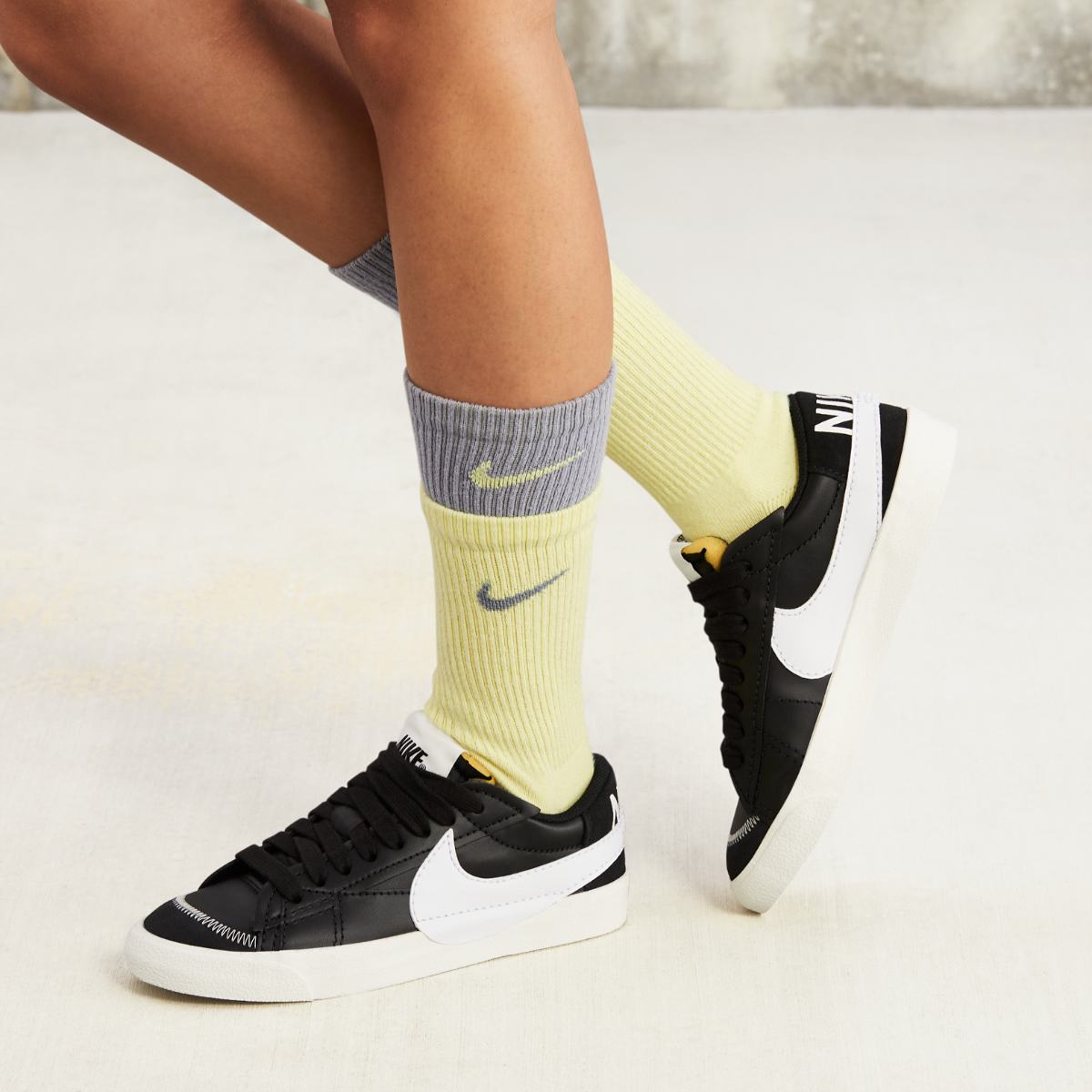 Кроссовки Nike BLAZER LOW '77 JUMBO