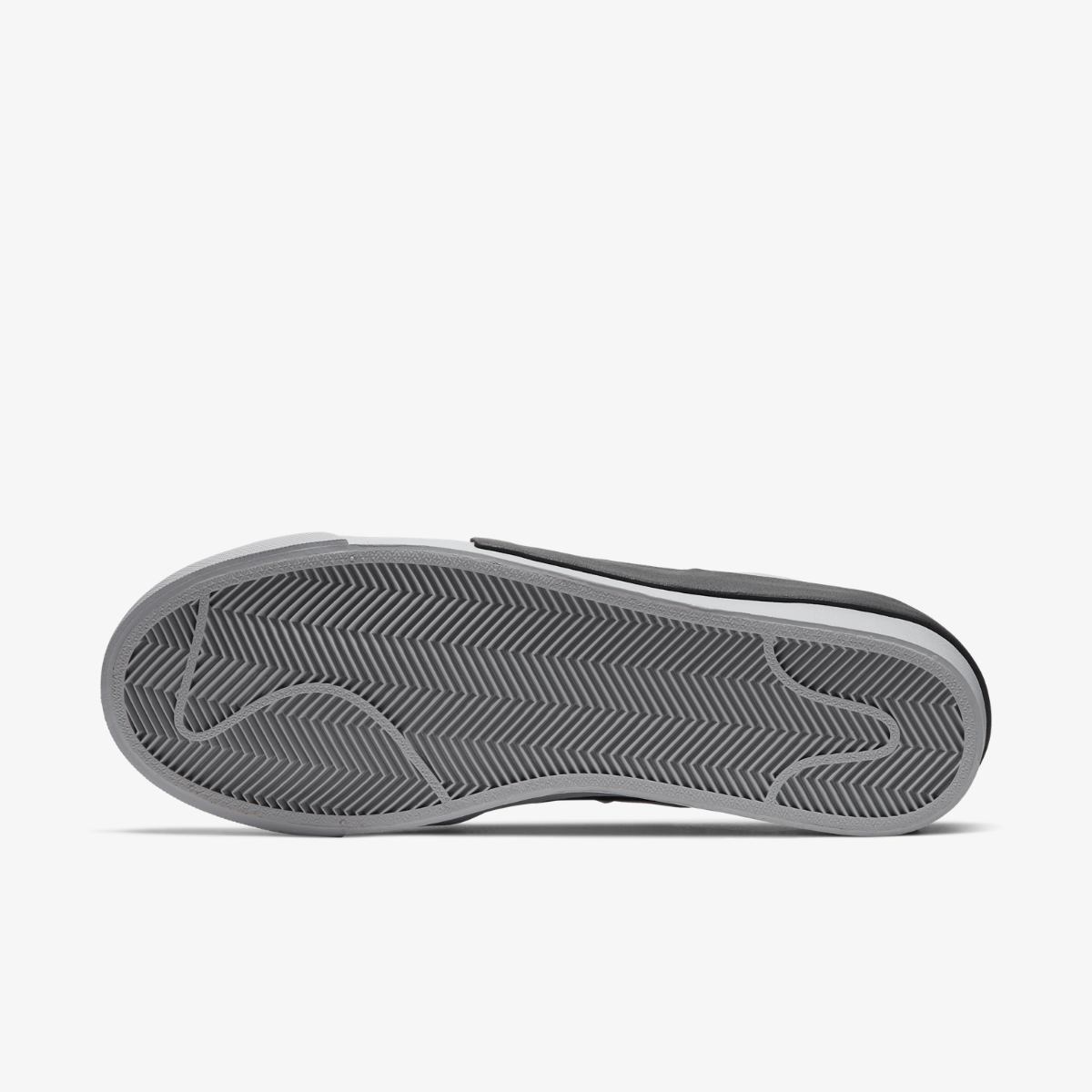 Кроссовки Nike  DROP-TYPE